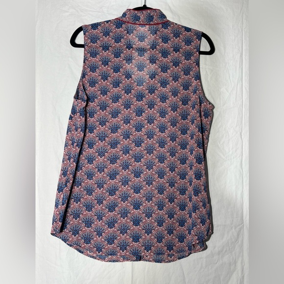 Cabi Sleeveless Top - Picture 2 of 4